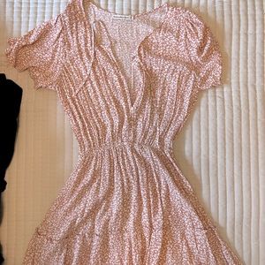 Abercrombie pink pattern dress